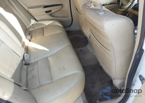 2011 Honda Accord 2.4 Lx z USA, uszkodzony, nr VIN 1HGCP2F38BA049015